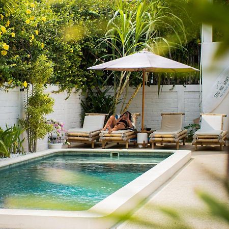 Kuta The White Bay Lombokアパートメント エクステリア 写真