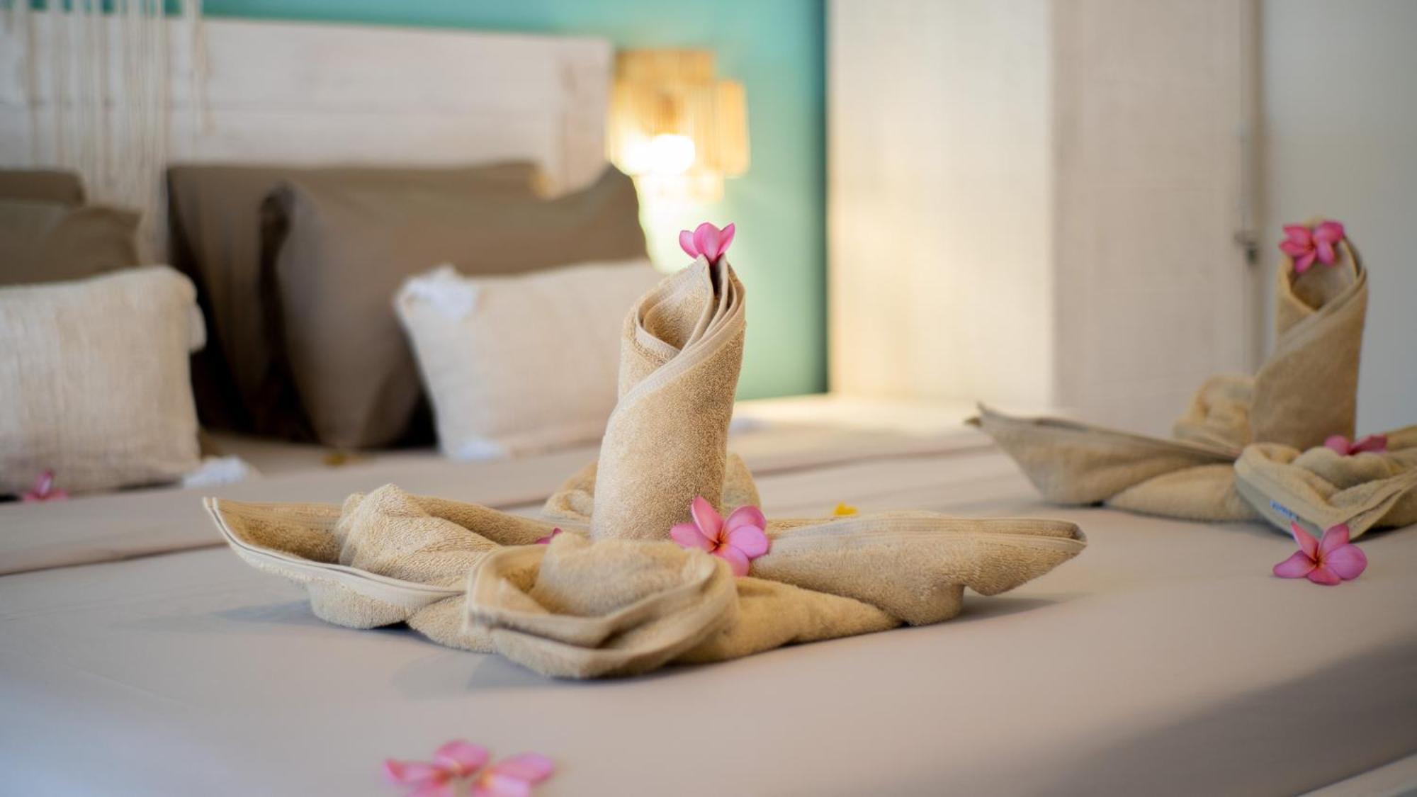 Kuta The White Bay Lombokアパートメント エクステリア 写真