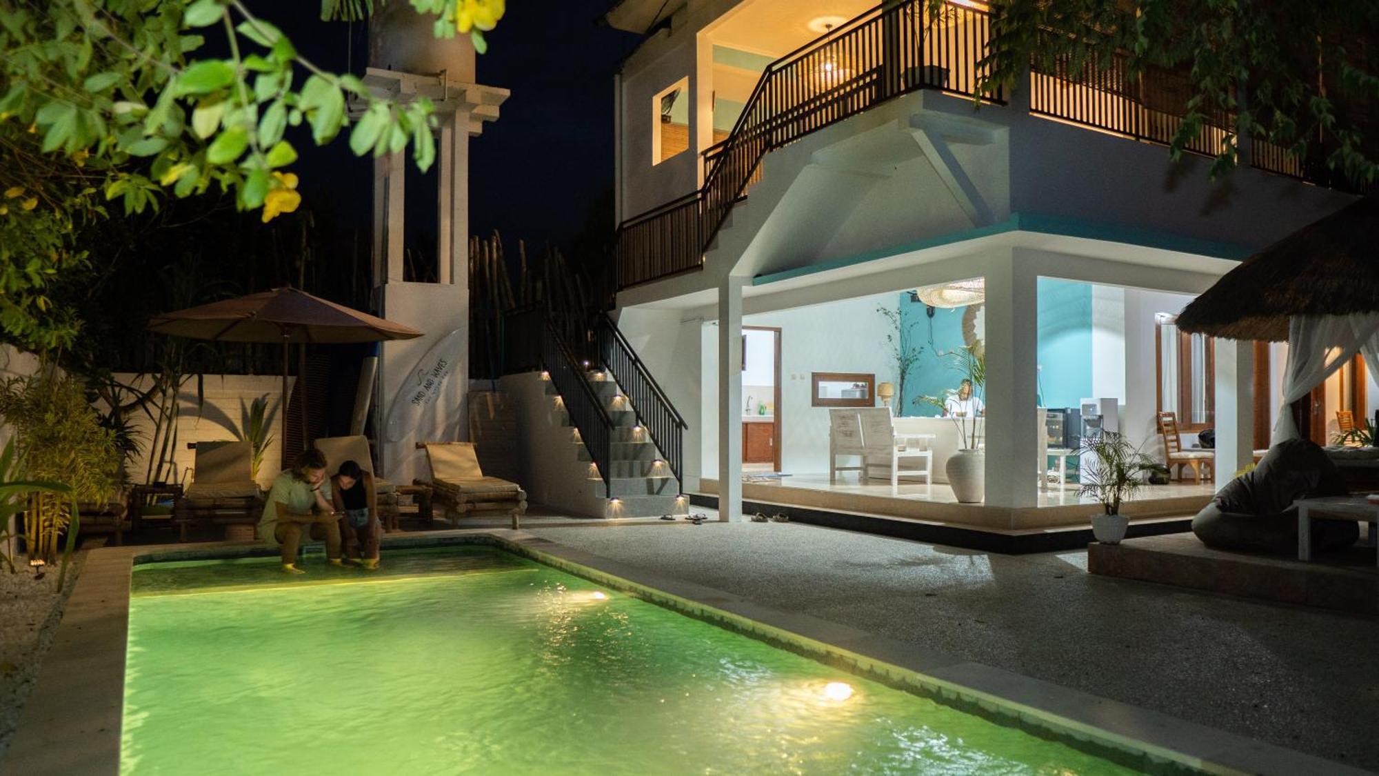 Kuta The White Bay Lombokアパートメント エクステリア 写真