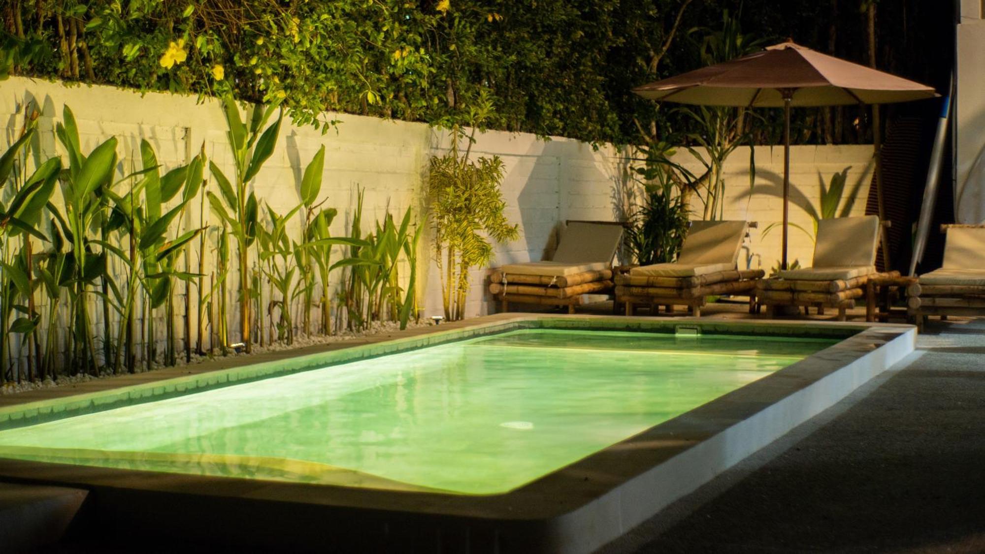Kuta The White Bay Lombokアパートメント エクステリア 写真